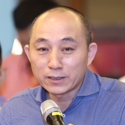 左立-北京大學(xué)人民醫(yī)院腎內(nèi)科主任、教授、博士生導(dǎo)師