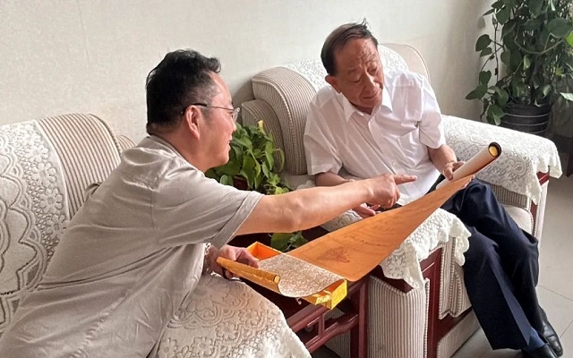 國醫(yī)大師傳承人與艾詩特建聯(lián)合作創(chuàng)新名方，獲國醫(yī)大師高度認可！